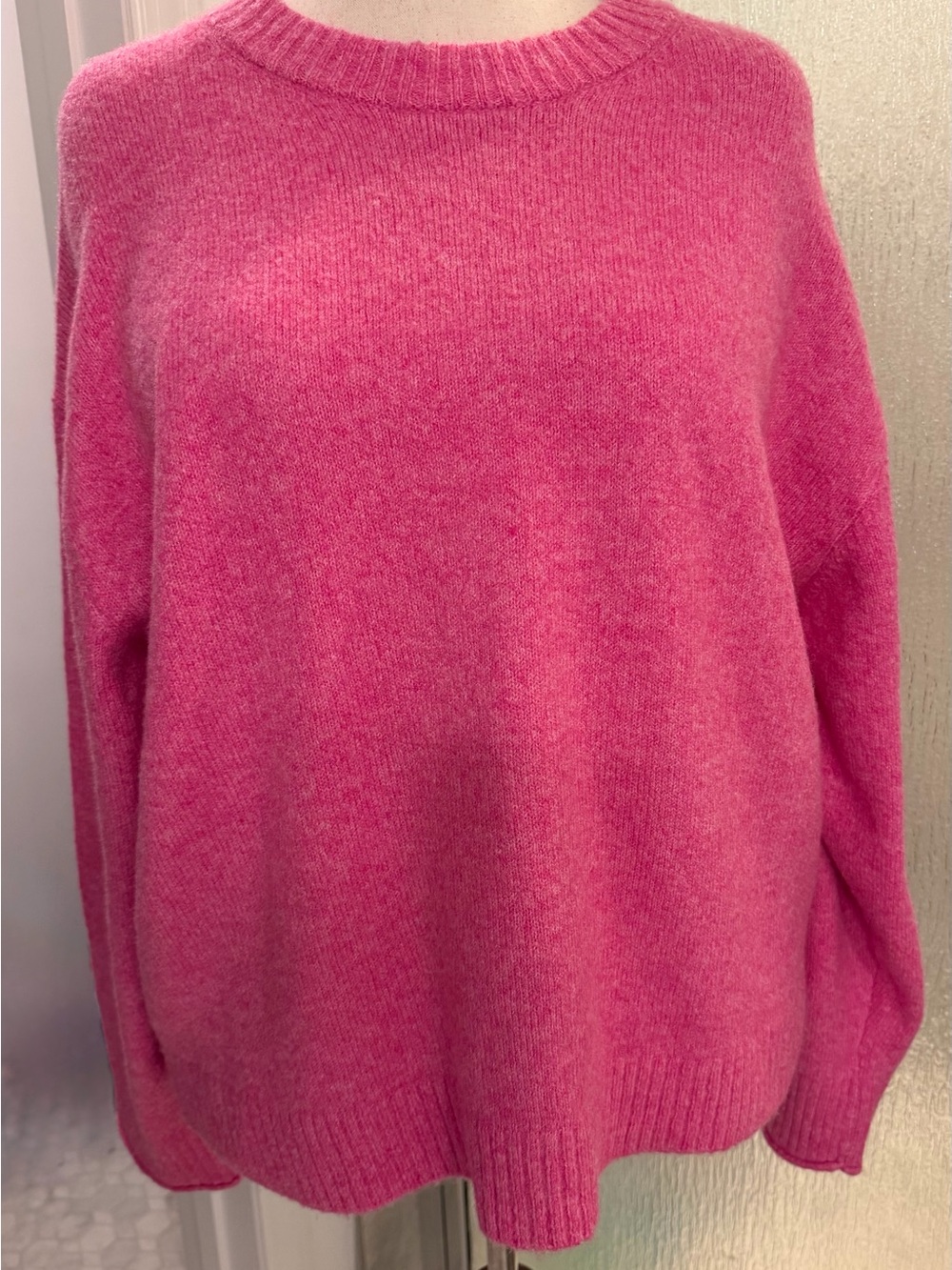 American Eagle Outfitters Fuchsia Crewneck Sweater XL $20 BNWT